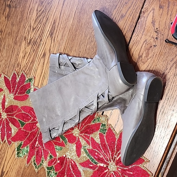 Womans leather boots - Picture 7 of 9